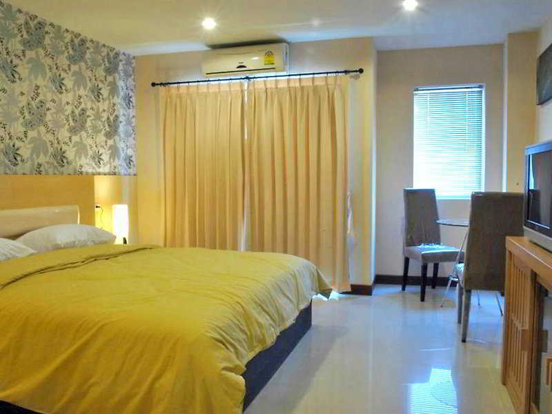 Adelphi Pattaya Hotel Exterior foto
